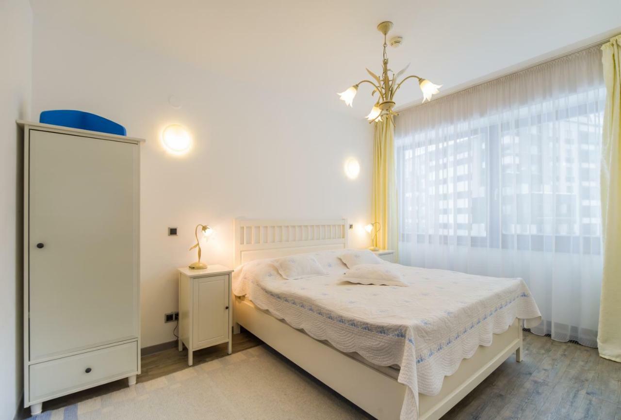 Charming 3-Bedroom Apartment Пояна Брашов Екстериор снимка