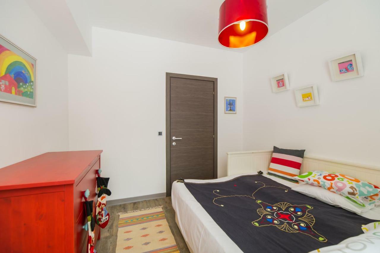 Charming 3-Bedroom Apartment Пояна Брашов Екстериор снимка