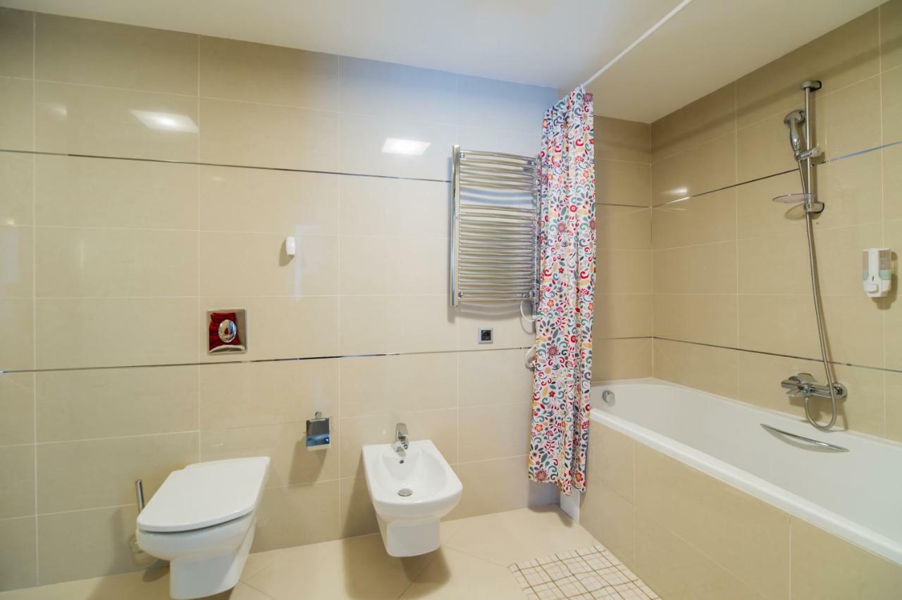 Charming 3-Bedroom Apartment Пояна Брашов Екстериор снимка